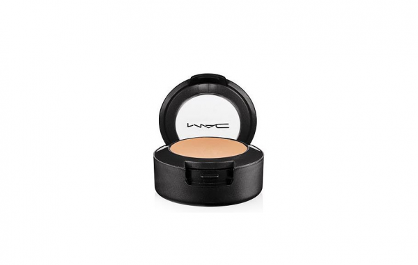 MAC Studio Finish SPF 35 Concealer