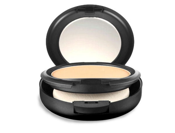 MAC Studio Fix Powder Plus Foundation