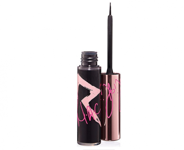 RiRi Hearts MAC Liquidlast Liner